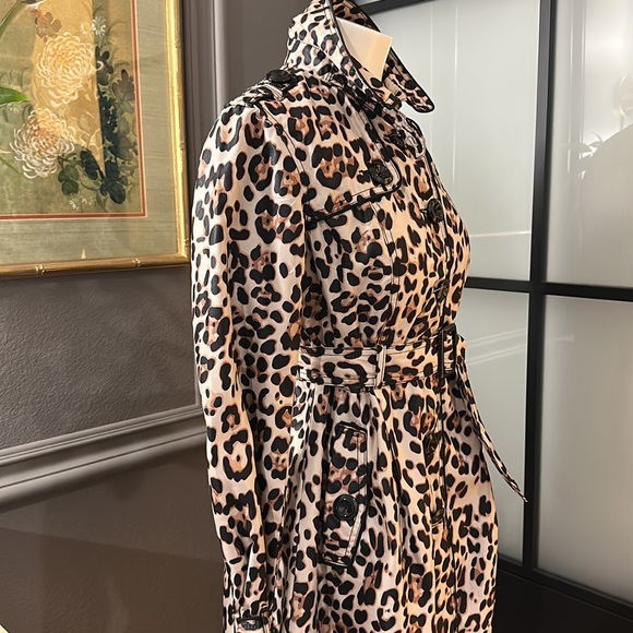 Coat - Picture 3 of 7